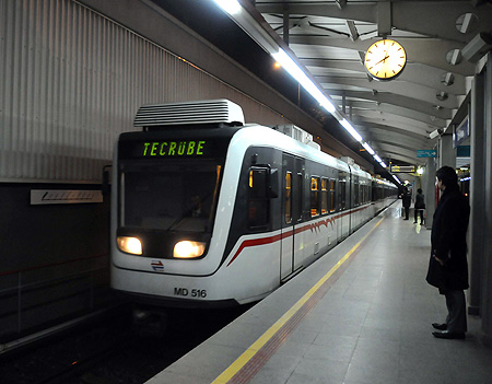 İzmir Metro A.Ş.'deki toplu iş sözleşme görüşmeleri anlaşmayla sonuçlandı.