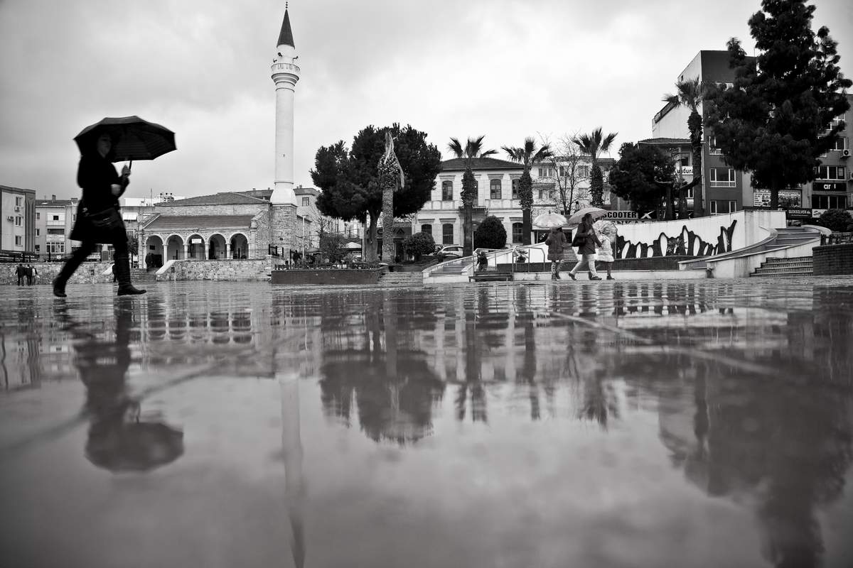 METEOROLOJİ ALİAĞA İÇİN SAĞANAK YAĞIŞ UYARISINDA BULUNDU