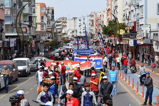 Aliağa'da 1 Mayıs Coşkuyla Kutlandı