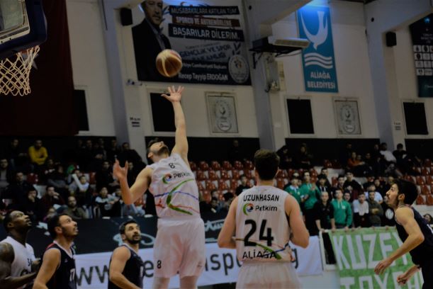 Petkim Spor: 92 – 1881 Düzce Belediye: 68