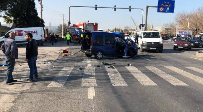 Menemen'de trafik kazası:1 yaralı