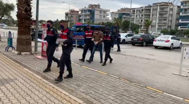 Sahte Kimlikle Jandarma'dan kaçamadı 