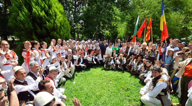 İzmir'den tüm dünyaya barış mesajları verilecek