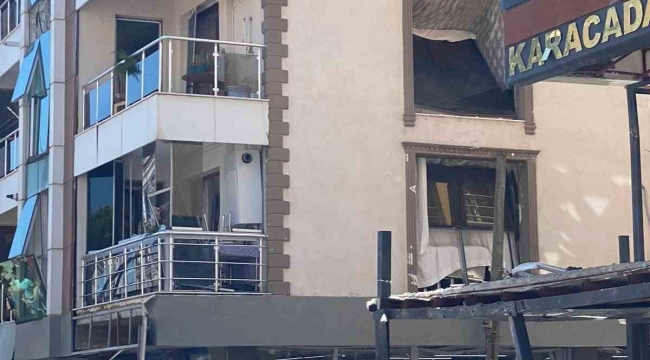 İzmir'deki patlamada 3 kişi öldü, 15 kişi yaralandı