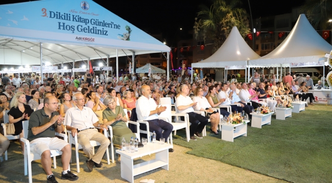 3. Dikili Kitap Günleri "Aydınlık Bir 100 Yıla Doğru Türkiye" Temasıyla Kapılarını Açtı