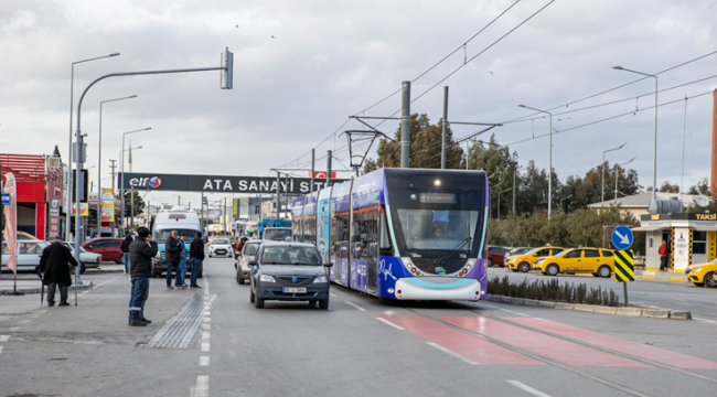 Çiğli ve Karşıyaka tramvay hatlarında aktarmasız ulaşım kolaylığı başlıyor