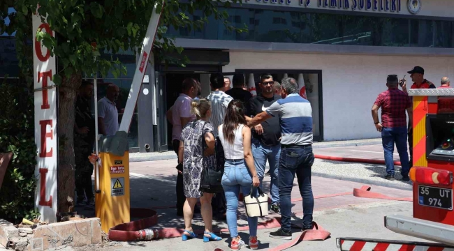 İzmir'de sendika binasında korkutan yangın: Çalışanlar canlarını zor kurtardı