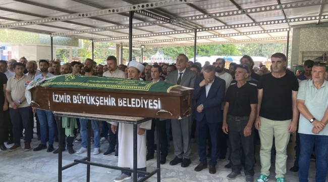 İzmir'deki orman yangınında ölen 3 kişi toprağa verildi 