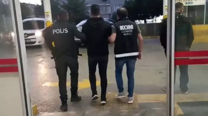 İzmir merkezli 6 ilde FETÖ operasyonu: 8 gözaltı