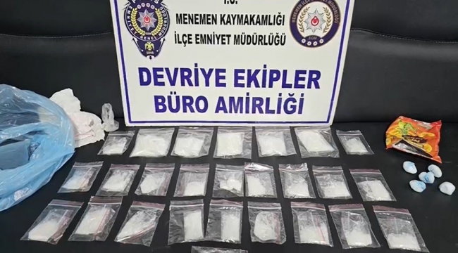 3 uyuşturucu taciri polis devriyesinde yakalandı