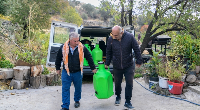 Bornova'da zeytin üreticilerine lojistik destek