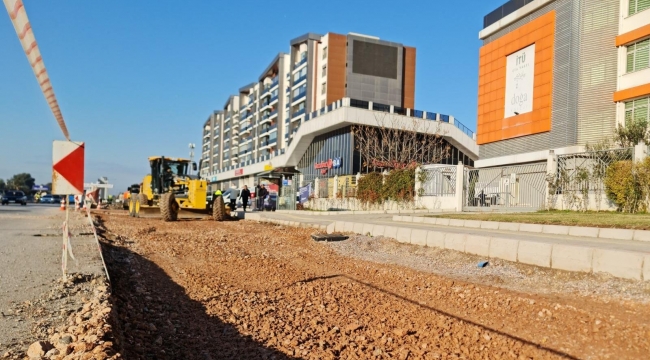 Eski Havaalanı Caddesi yenileniyor