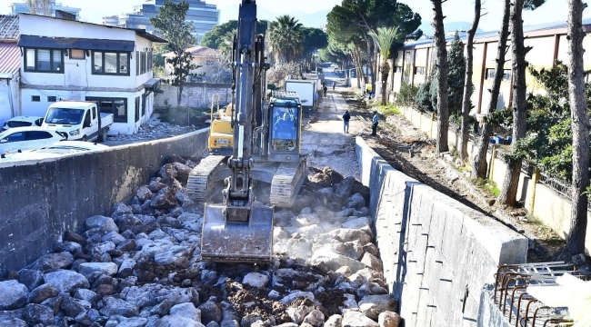 Hava Eğitim Yolu Taşıt Üst Geçidi'nde son viraj