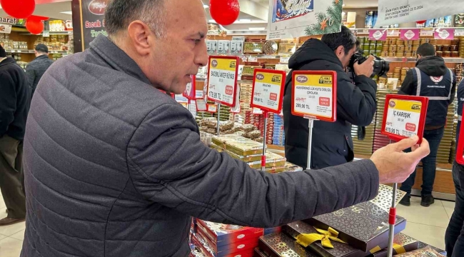 Ticaret Bakanlığı ekipleri İzmir'de market ve pastaneleri denetledi