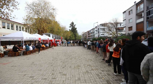 Başkan Sengel'den yeni yılın ilk müjdesi öğrencilere