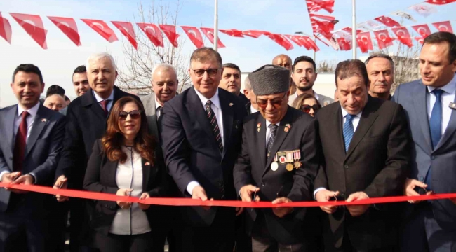 Kuzey Kıbrıs Türk Cumhuriyeti Parkı İzmir'de törenle açıldı