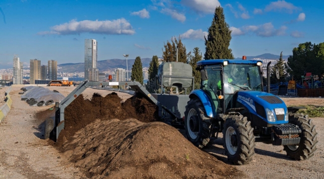 İzmir'in parkları yeşil dönüşümle canlanıyor