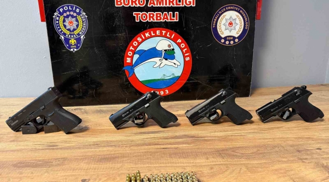 Polisi görünce tarlaya attığı çuvaldan 4 tabanca çıktı